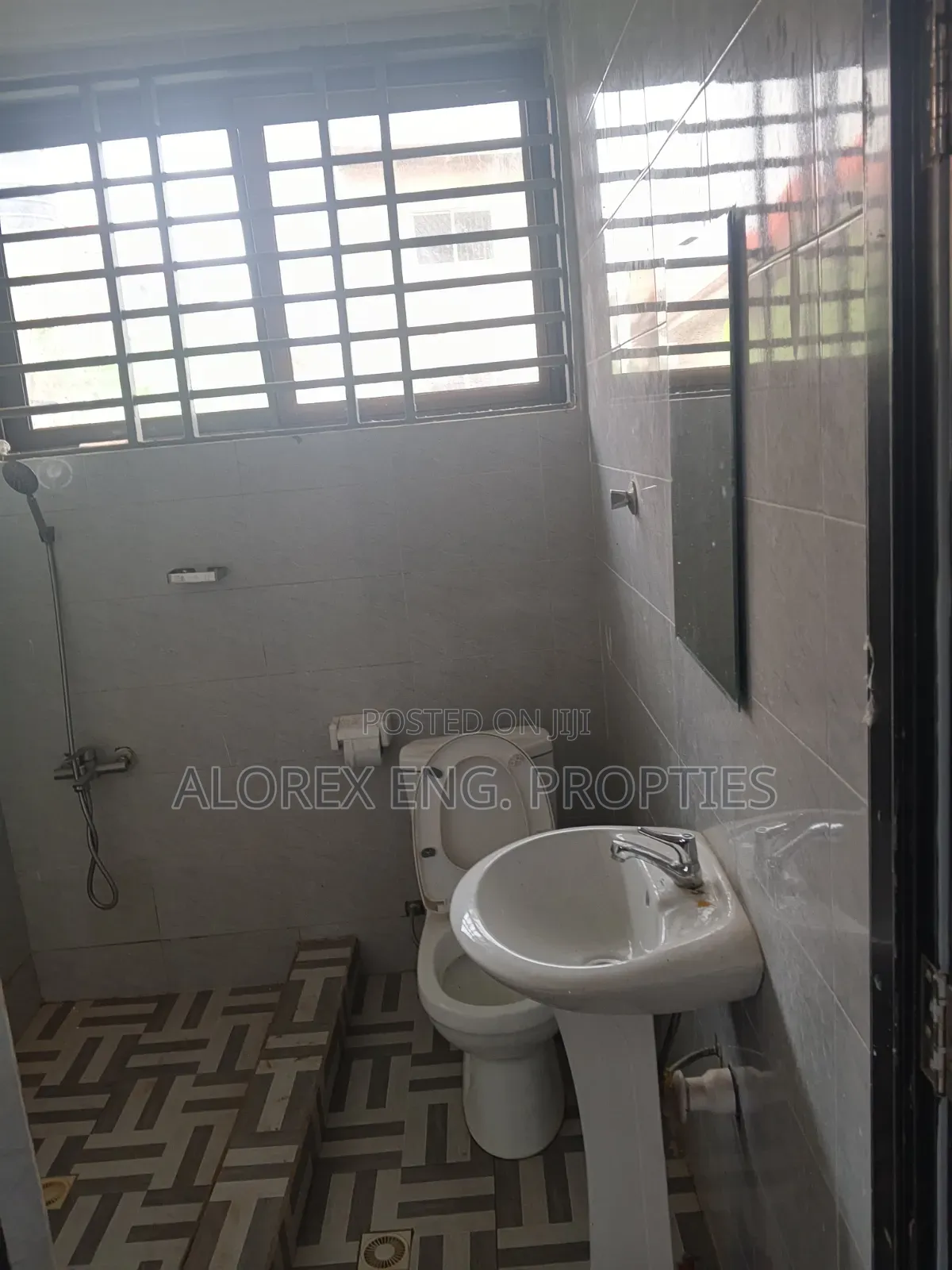 1bdrm Apartment in Pantang Hospital, New Site for rent