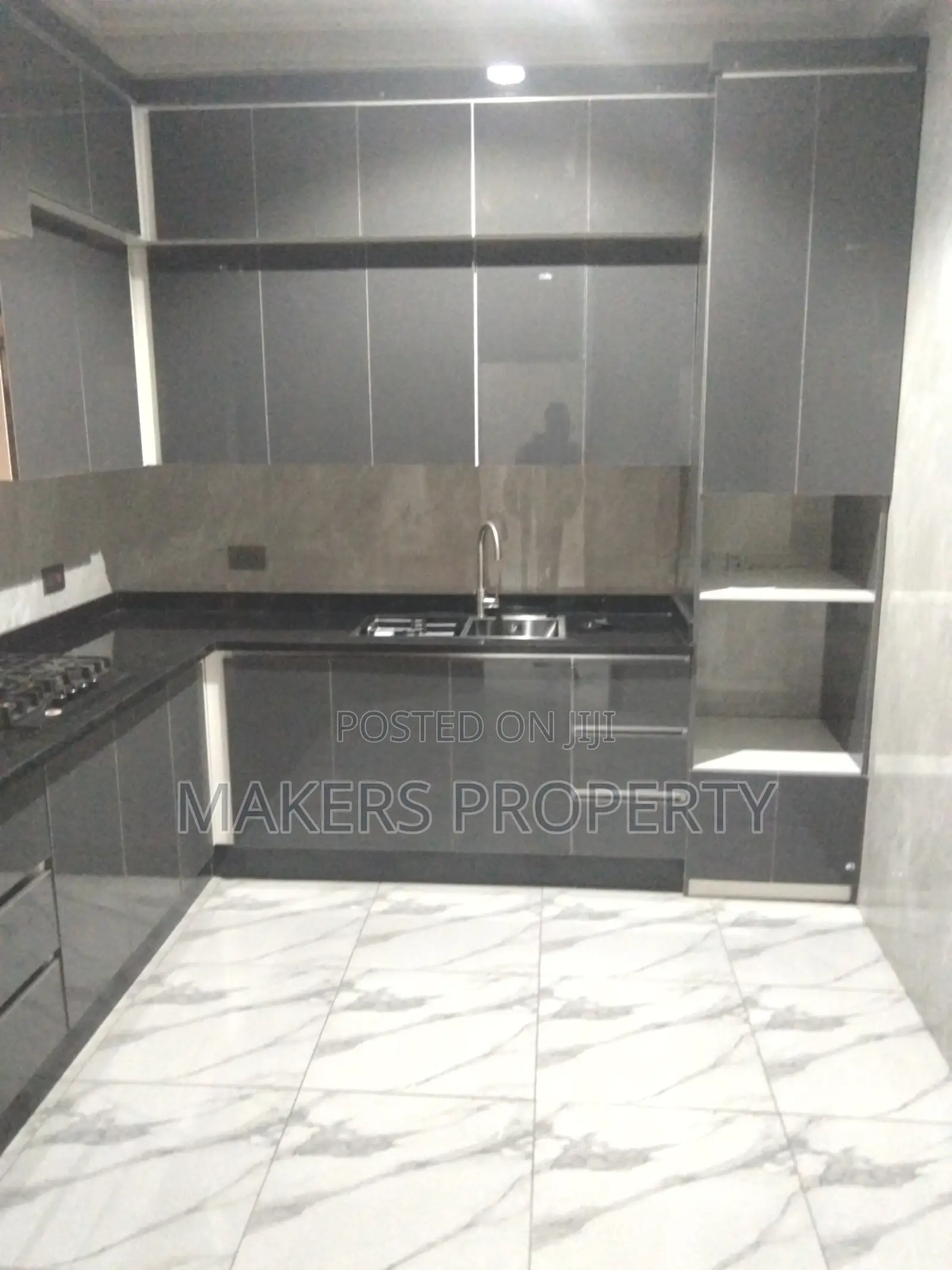 Furnished 2bdrm Apartment in Mula Property, School Junction for rent