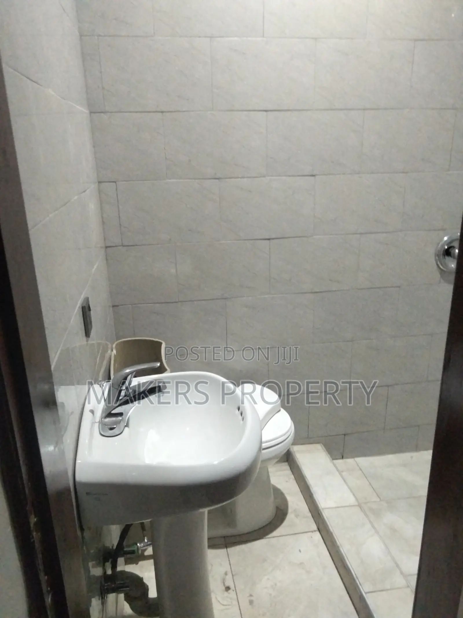 Furnished 2bdrm Apartment in Mula Property, School Junction for rent