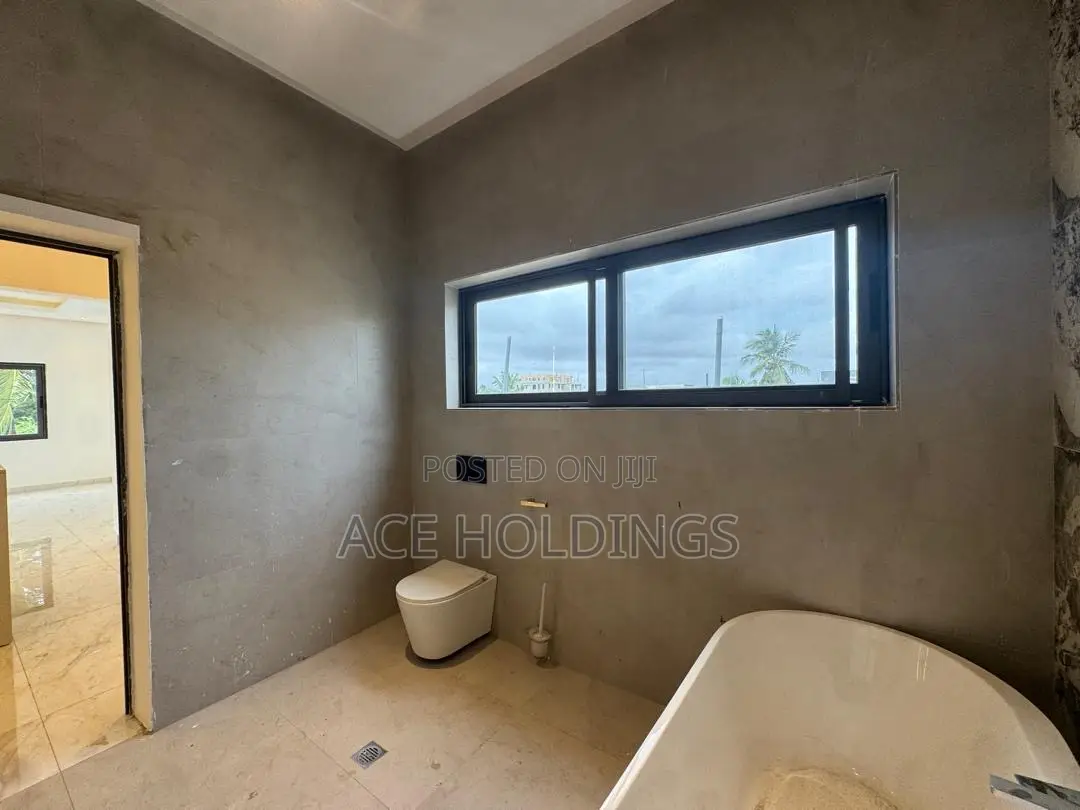 3bdrm Mansion in East Legon for sale