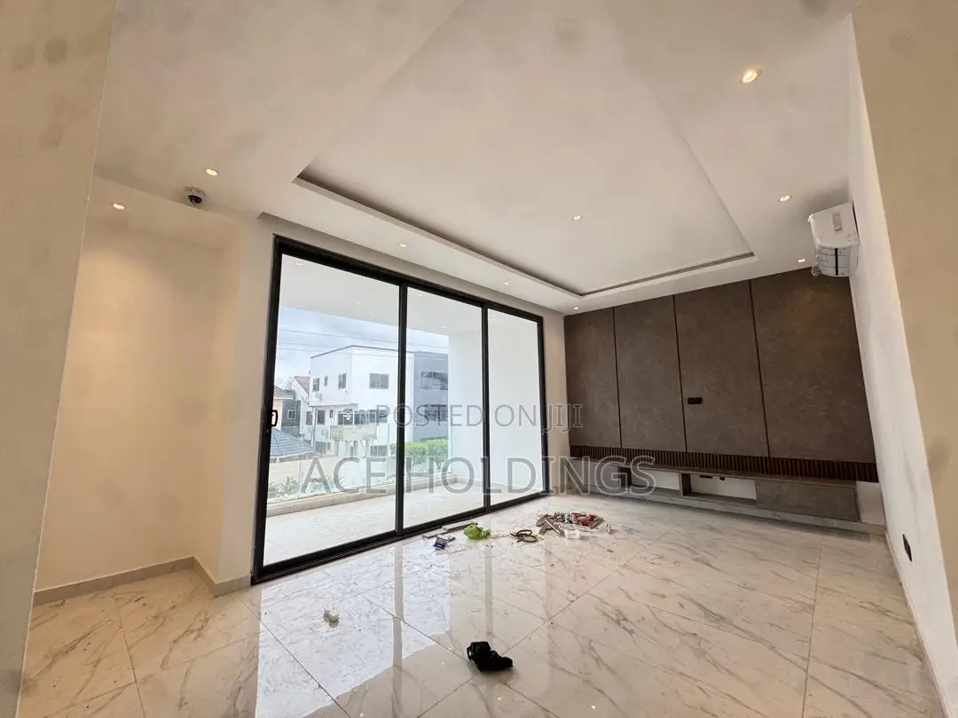 3bdrm Mansion in East Legon for sale