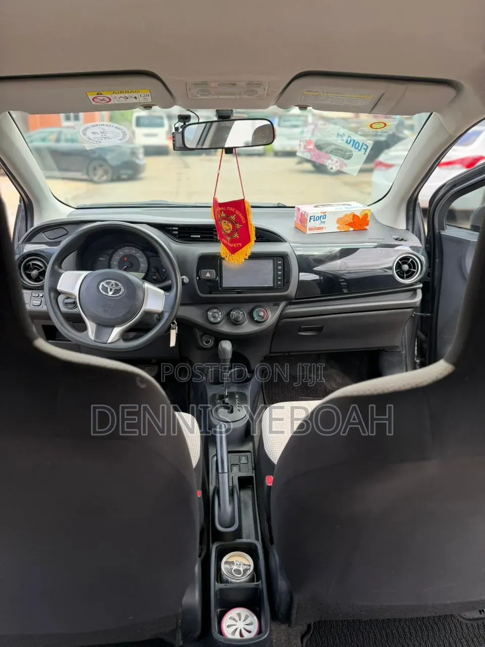 Toyota Vitz 1.3 AWD 5dr 2015 Silver