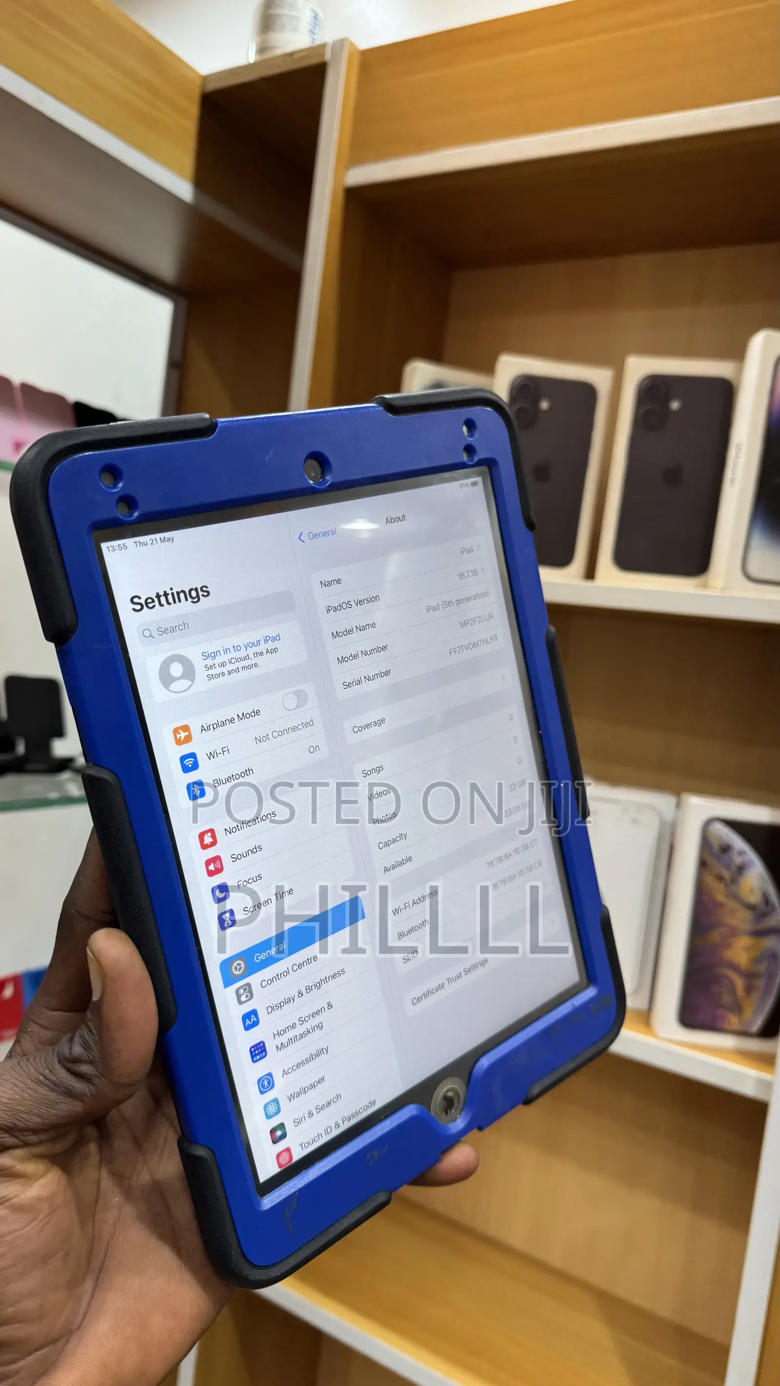 Apple iPad 9.7 32 GB Gray