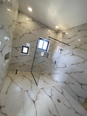 4bdrm Duplex in Tiyumba Real Estate, Unity Closed for sale