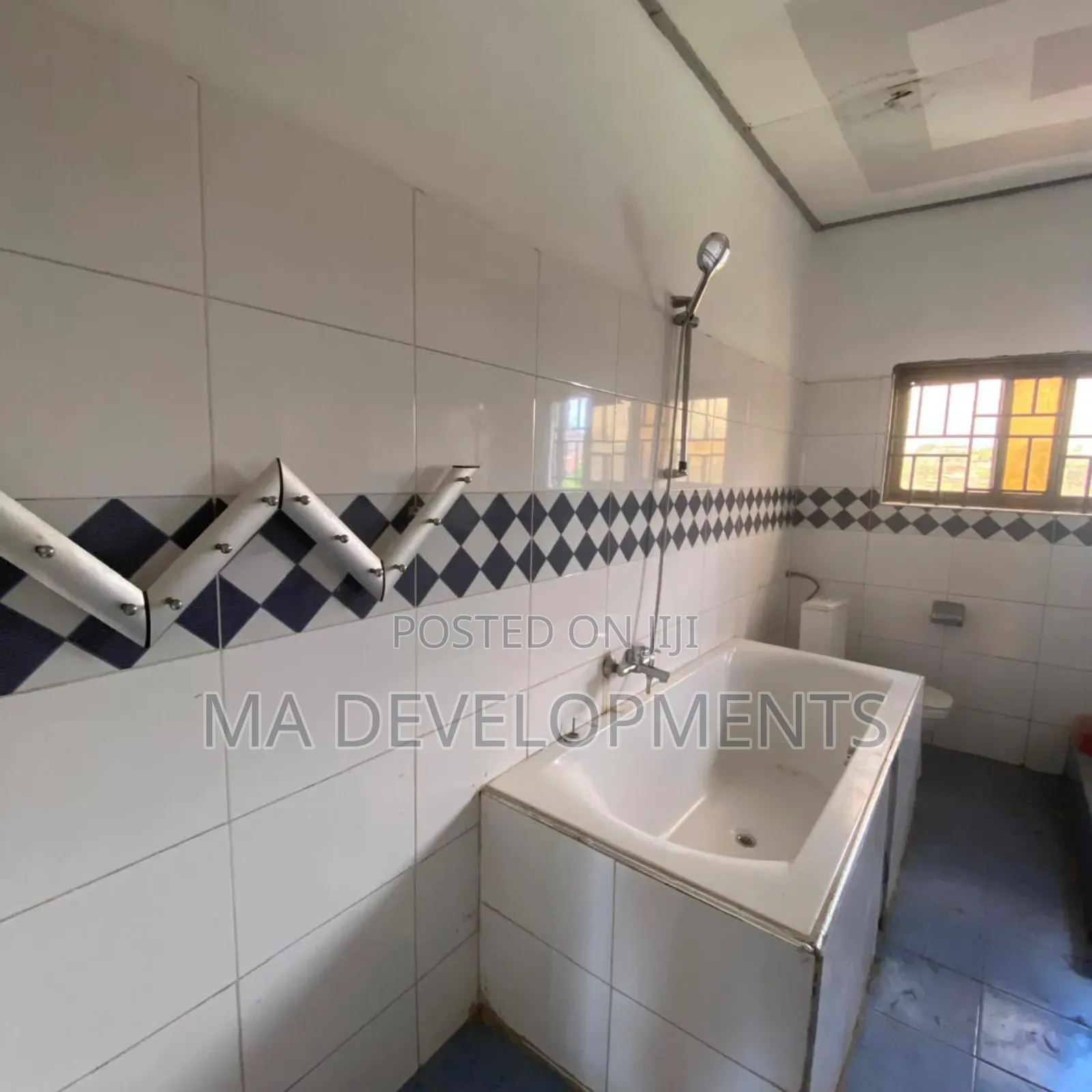 3bdrm Apartment in Kingsby Achimota, School Area for rent