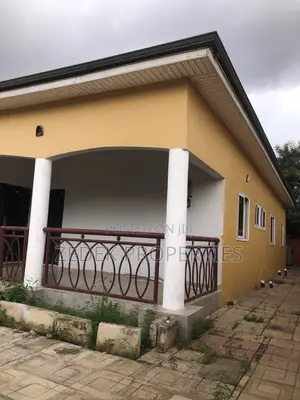 4bdrm House in Kwabenya Acp Road, Ashomang Estate for rent