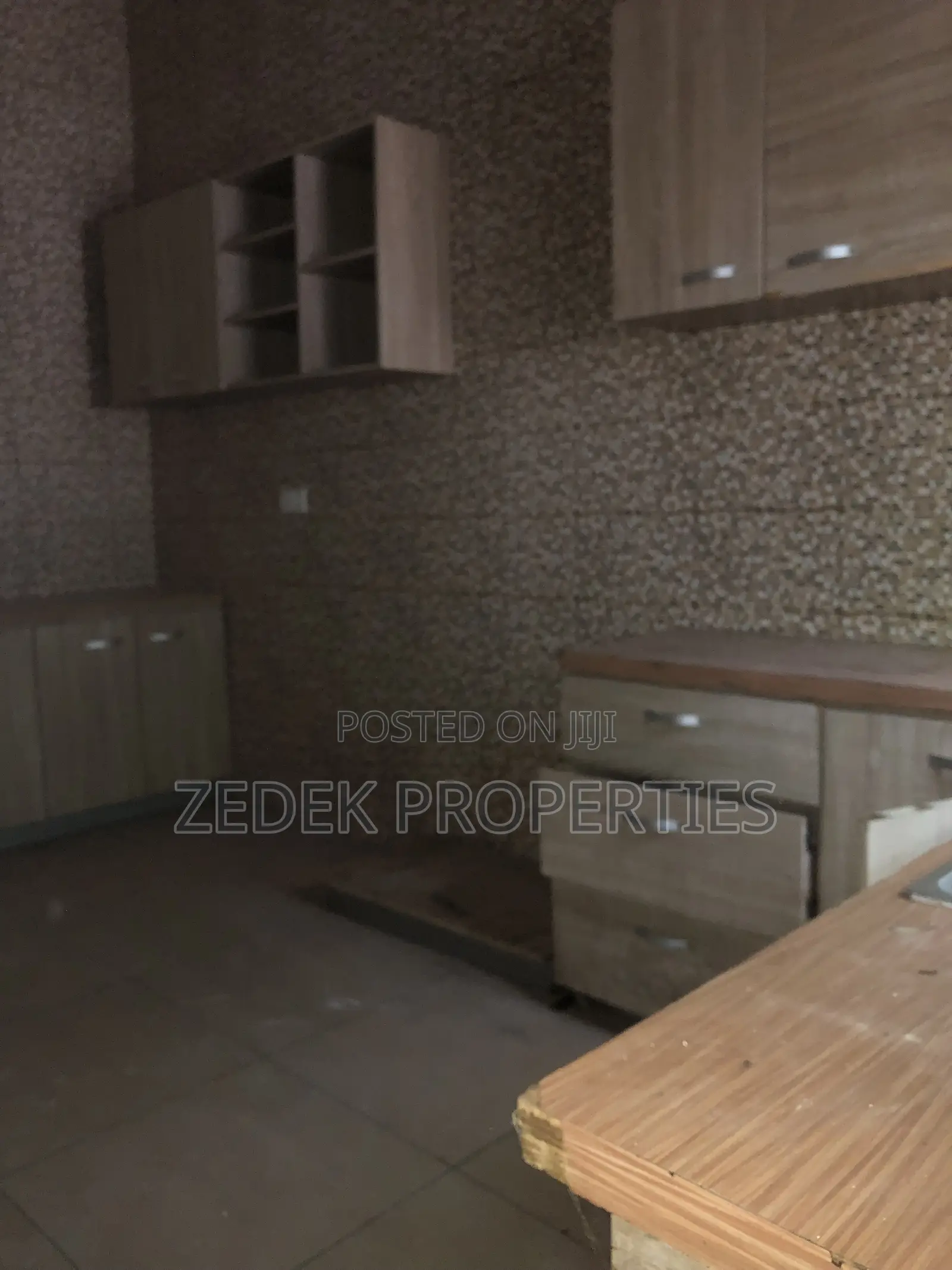 4bdrm House in Kwabenya Acp Road, Ashomang Estate for rent