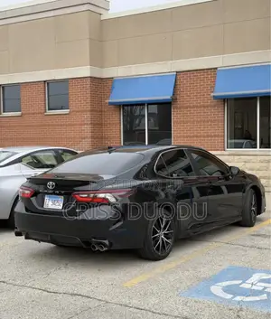 Toyota Camry SE 2021 Black