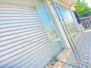 Double Shop for Rent Sowutwuom.