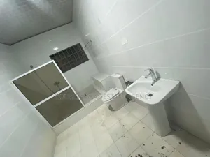 3bdrm Apartment in Tiyumba Real Estate, Mile 7 for rent