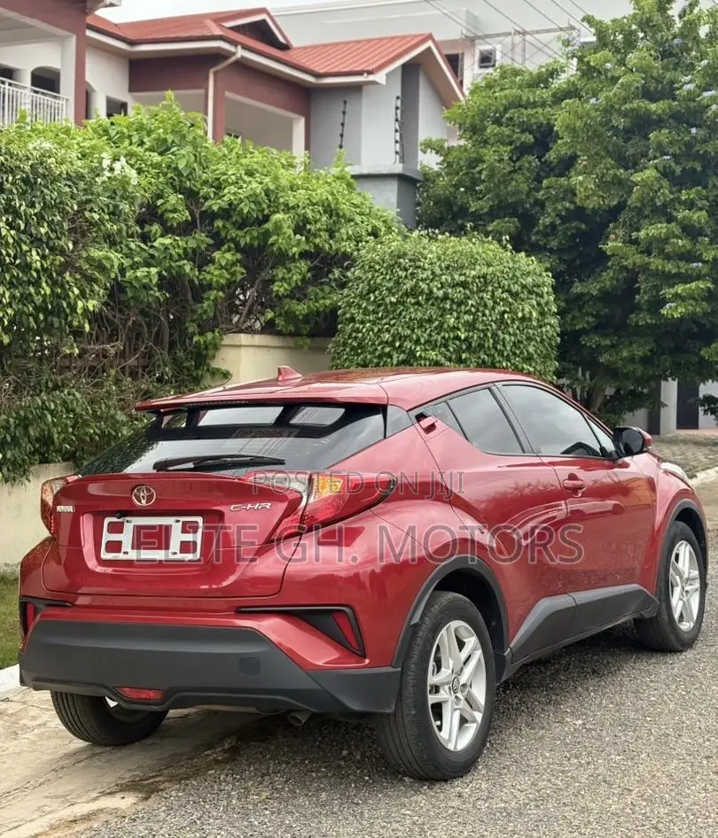 Toyota C-HR 2022 Red