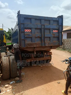 Tipper Truck
