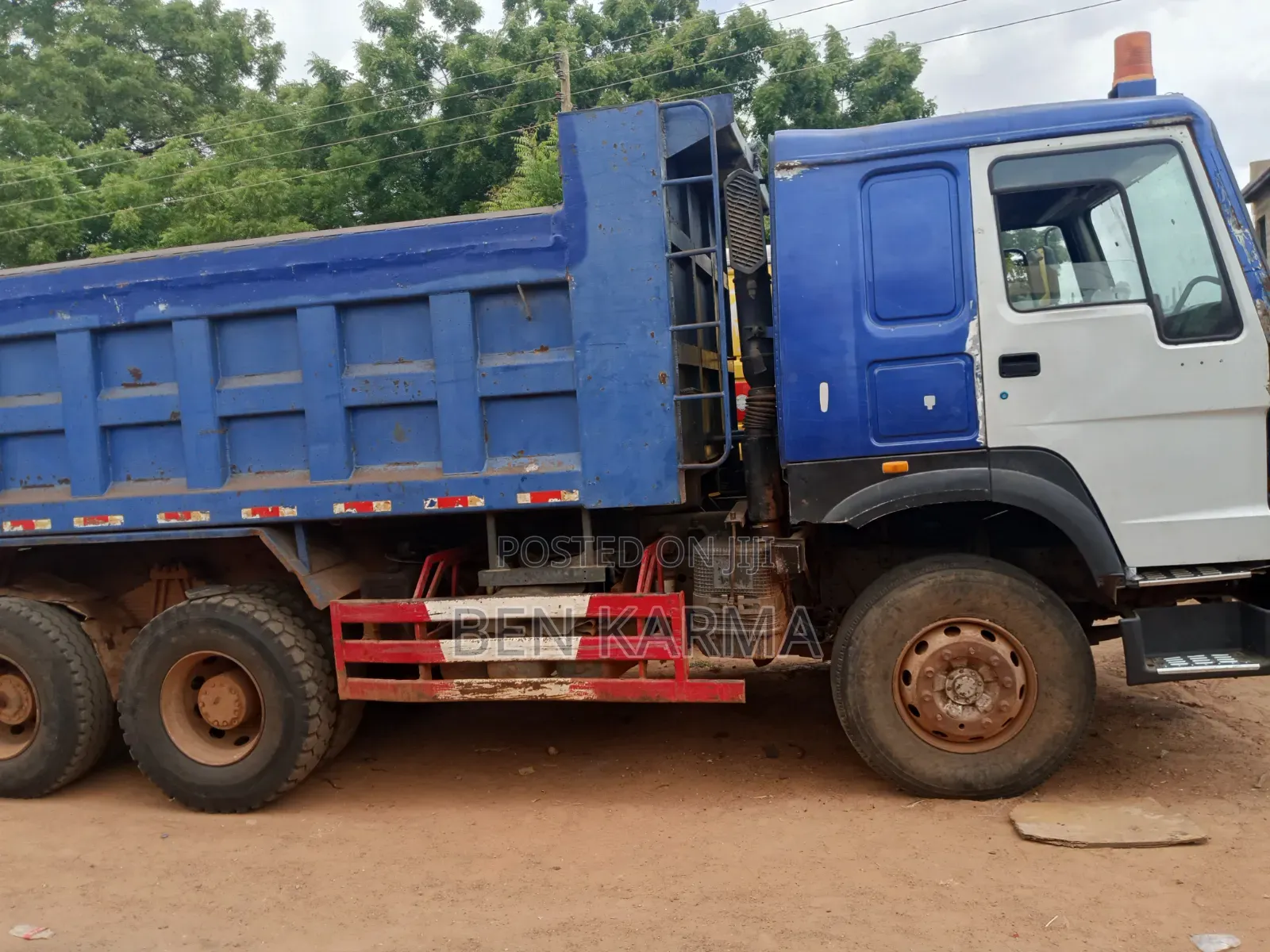 Tipper Truck