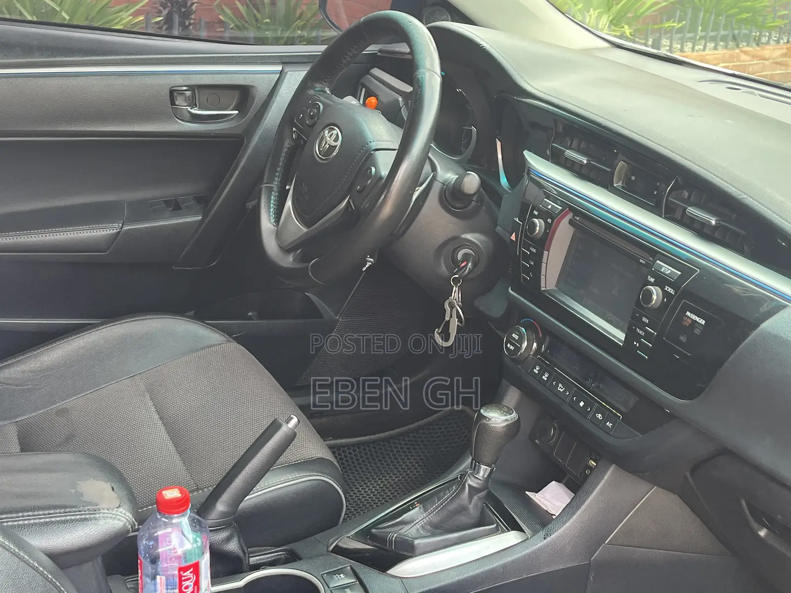 Toyota Corolla S 4dr Sedan (1.8L 4cyl CVT) 2016 White