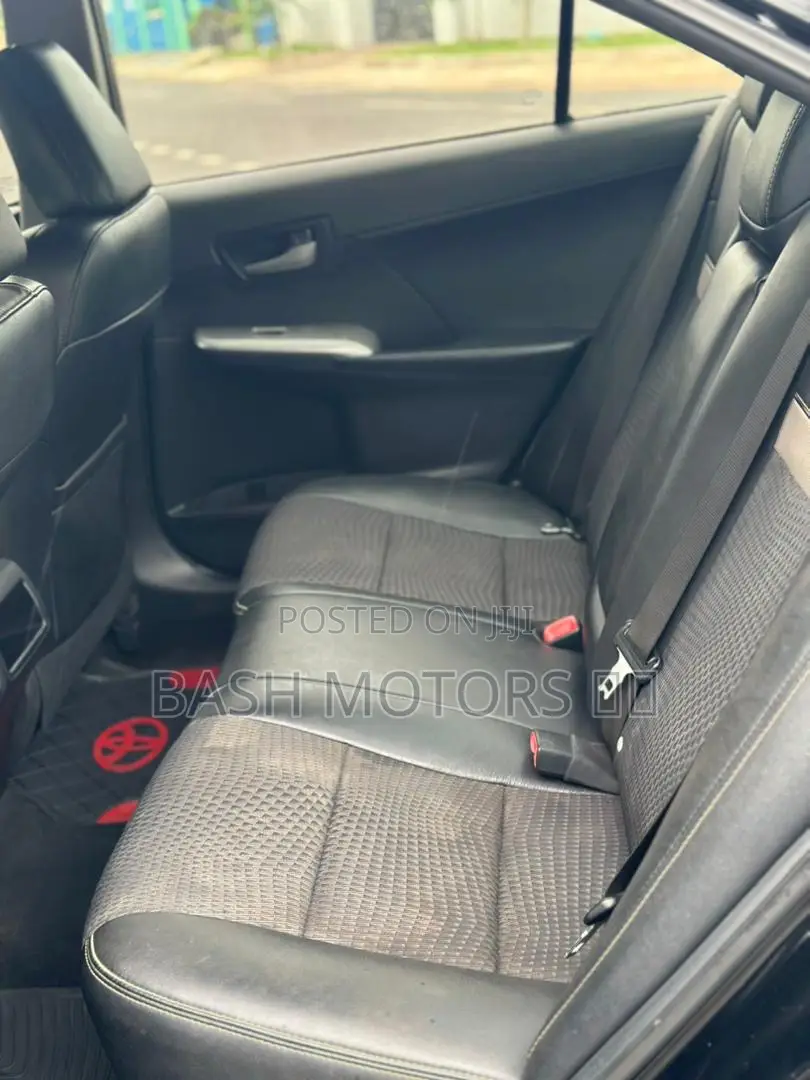 Toyota Camry SE 4dr Sedan (2.5L 4cyl 6A) 2014 Black