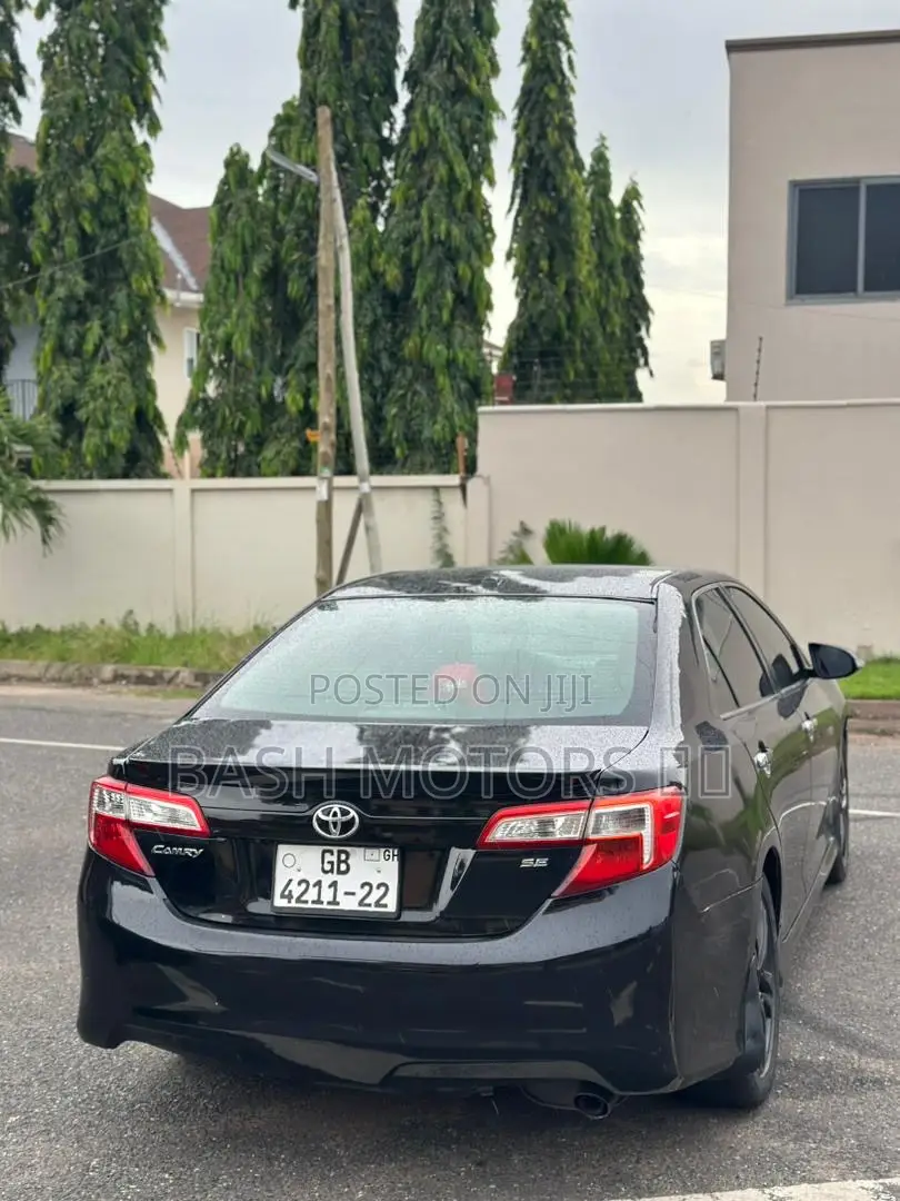Toyota Camry SE 4dr Sedan (2.5L 4cyl 6A) 2014 Black
