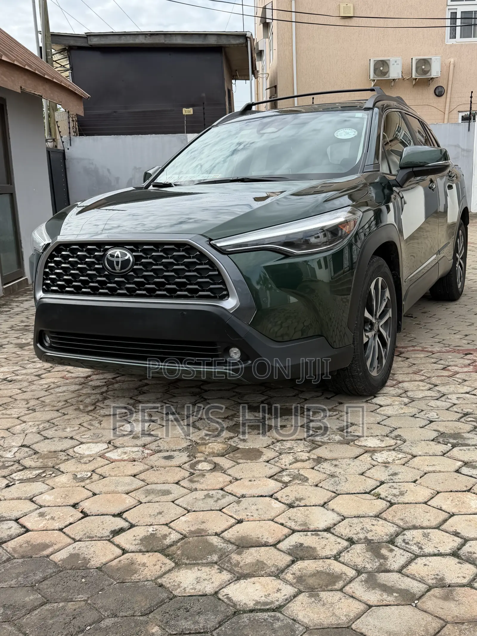 Toyota Corolla Cross XLE 2025 Green