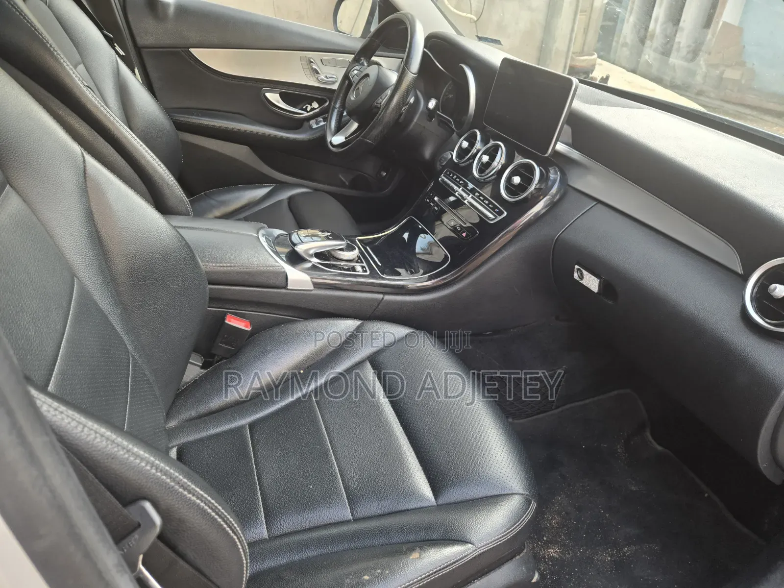 Mercedes-Benz C300 Luxury Sedan RWD (2.0L 4cyl 7A) 2016 Silver
