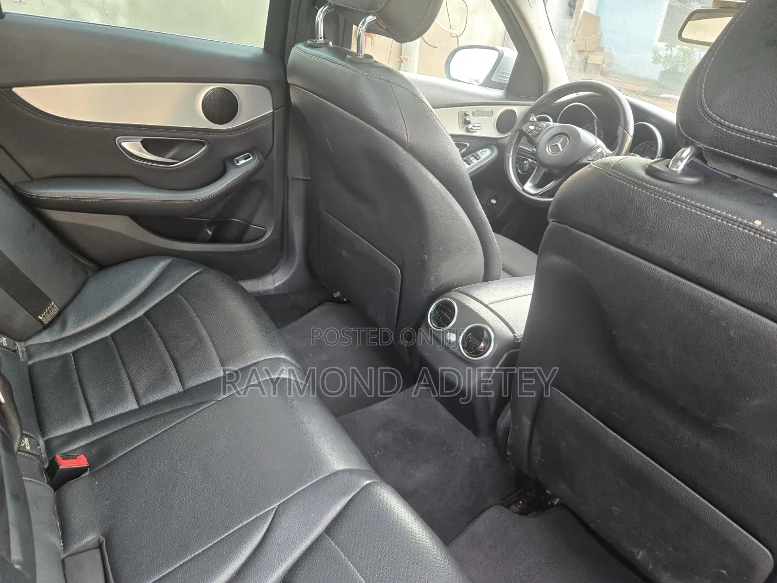 Mercedes-Benz C300 Luxury Sedan RWD (2.0L 4cyl 7A) 2016 Silver