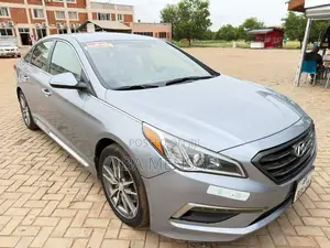 Hyundai Sonata Sport 2.0T Sedan FWD (2.0L 4cyl 6A) 2017 Gray