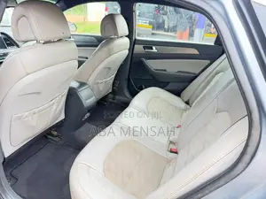 Hyundai Sonata Sport 2.0T Sedan FWD (2.0L 4cyl 6A) 2017 Gray