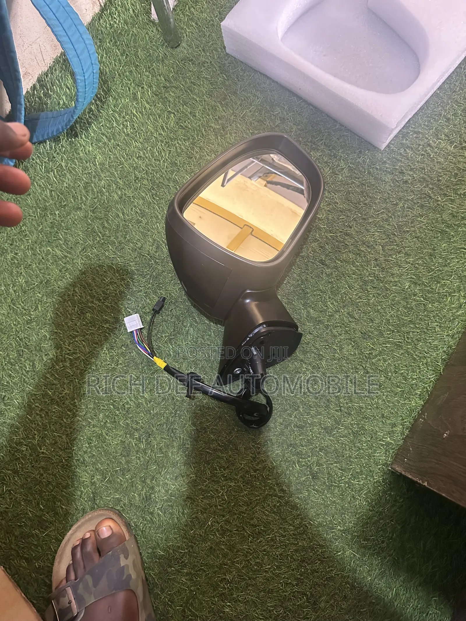 Outlander 2023 Mirror Camera,Sensor and Light Pair