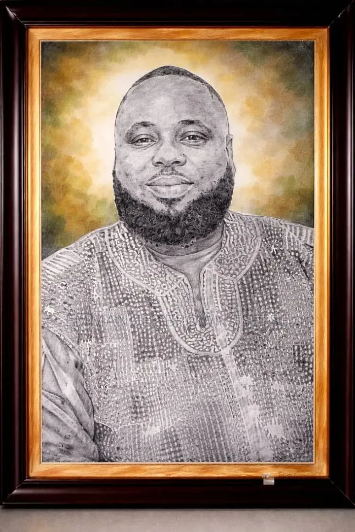 Turn Old or Blurry Photos Into Portraits.