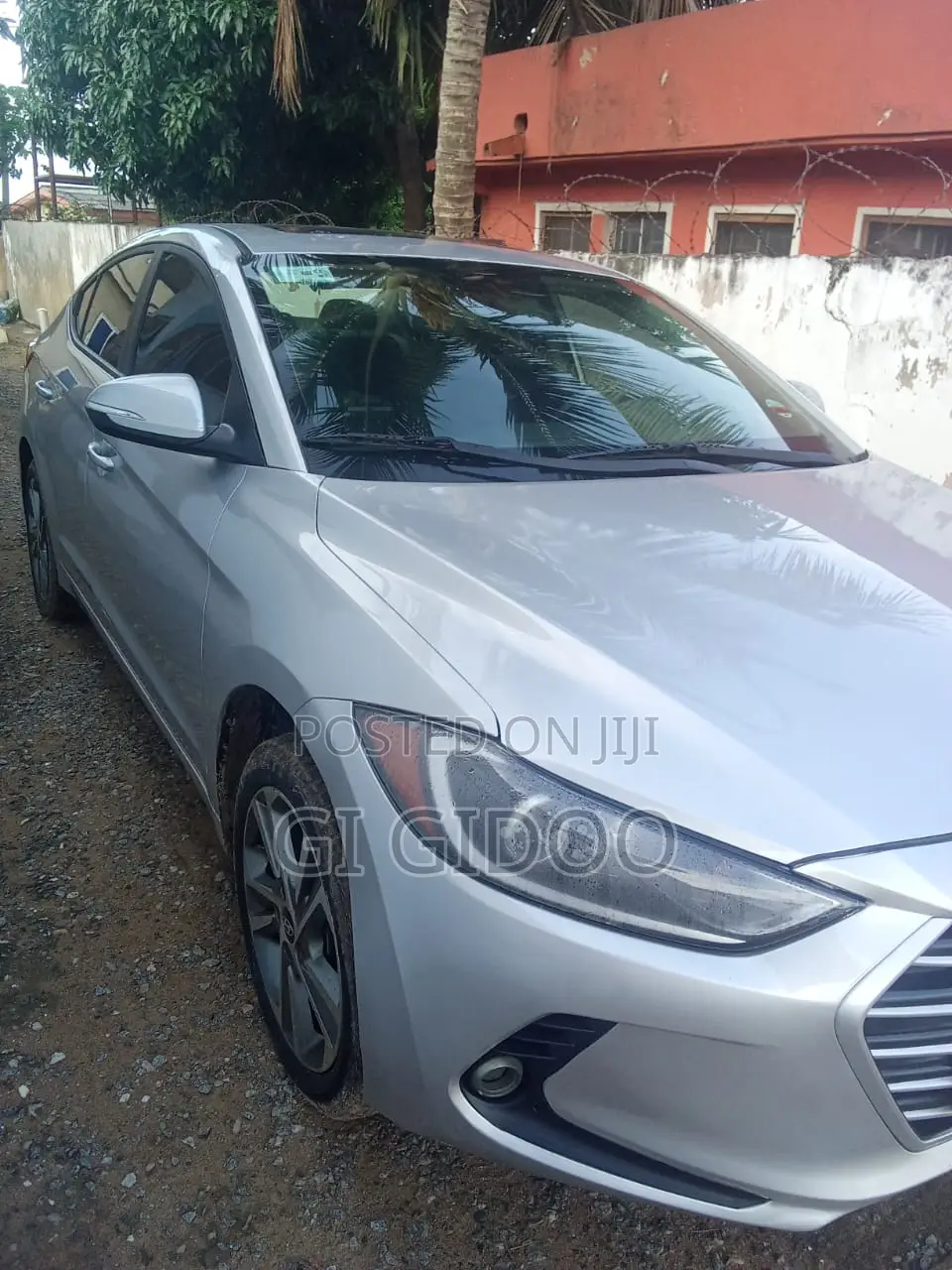 Hyundai Elantra 2017 Silver