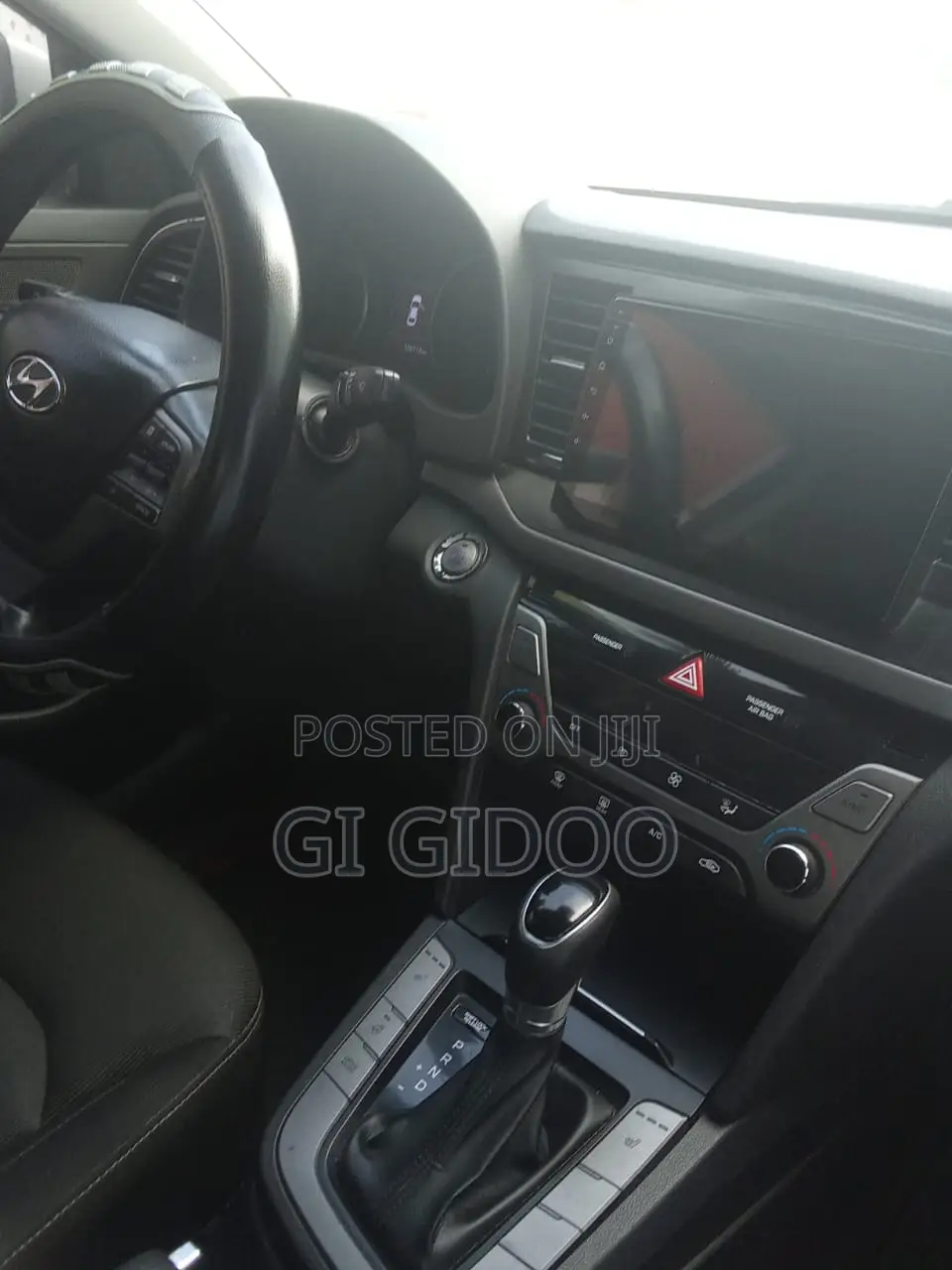 Hyundai Elantra 2017 Silver