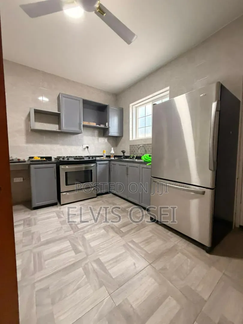 4bdrm House in Weija Old Barrier, Accra Metropolitan for sale