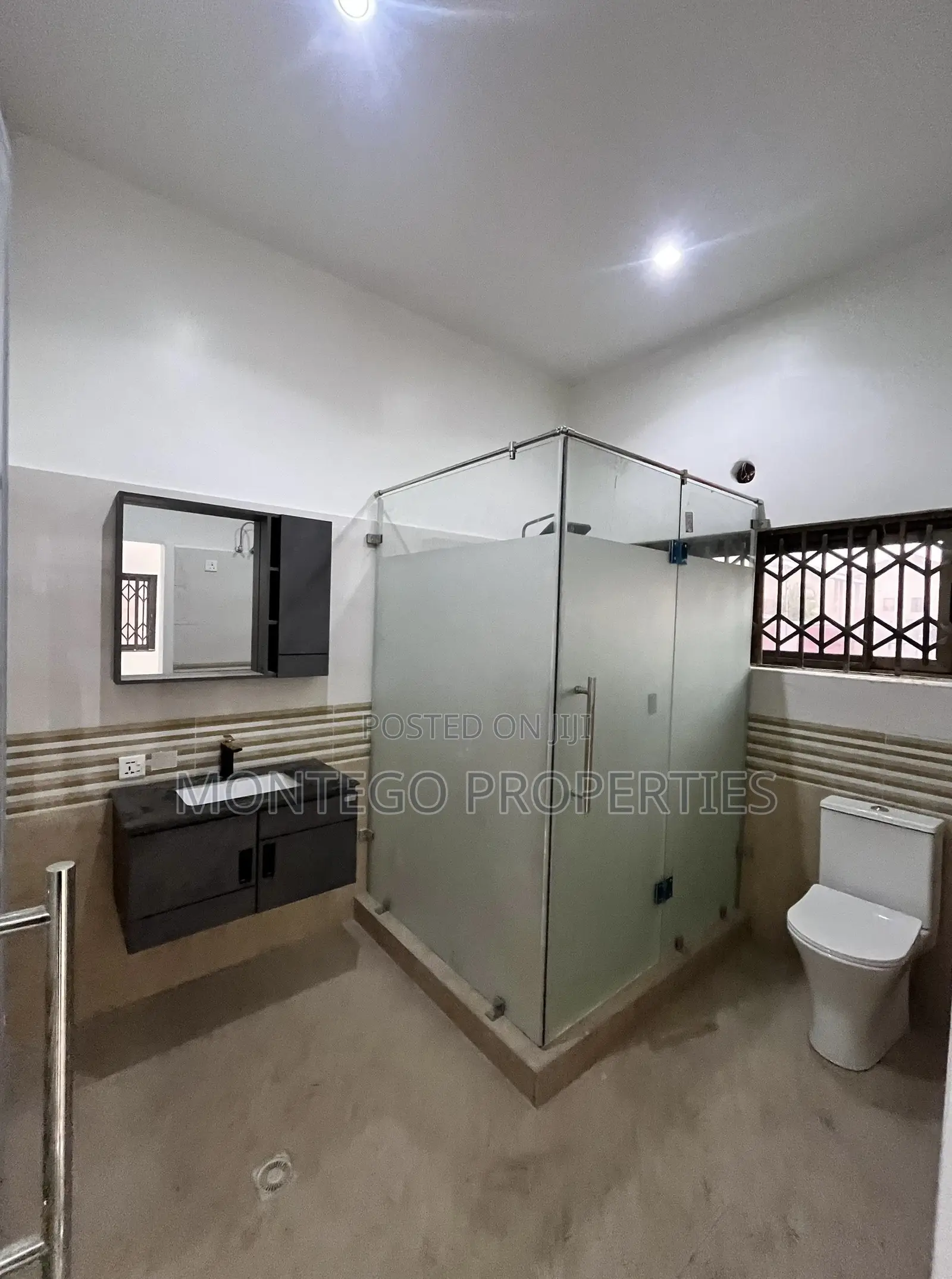 2bdrm Apartment in East Legon, American House for sale