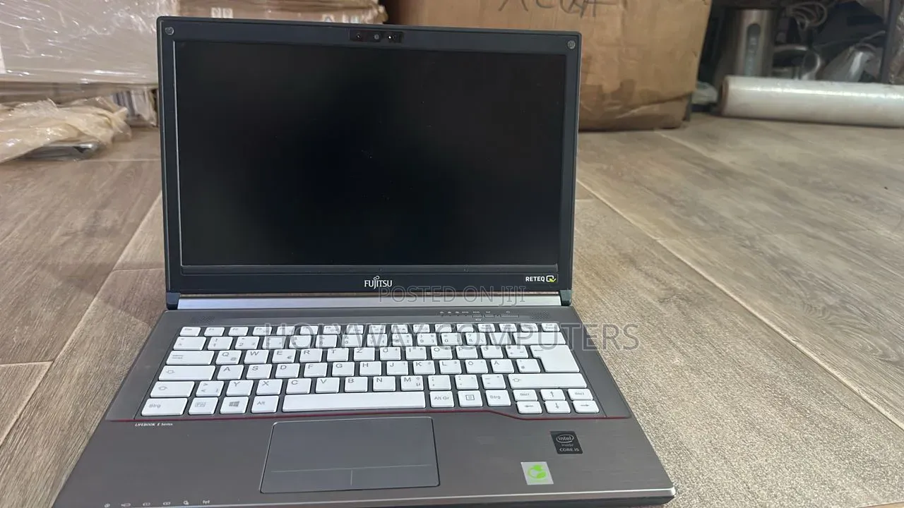 Laptop Fujitsu Lifebook E557 4GB Intel Core i5 SSHD+SSD 256GB