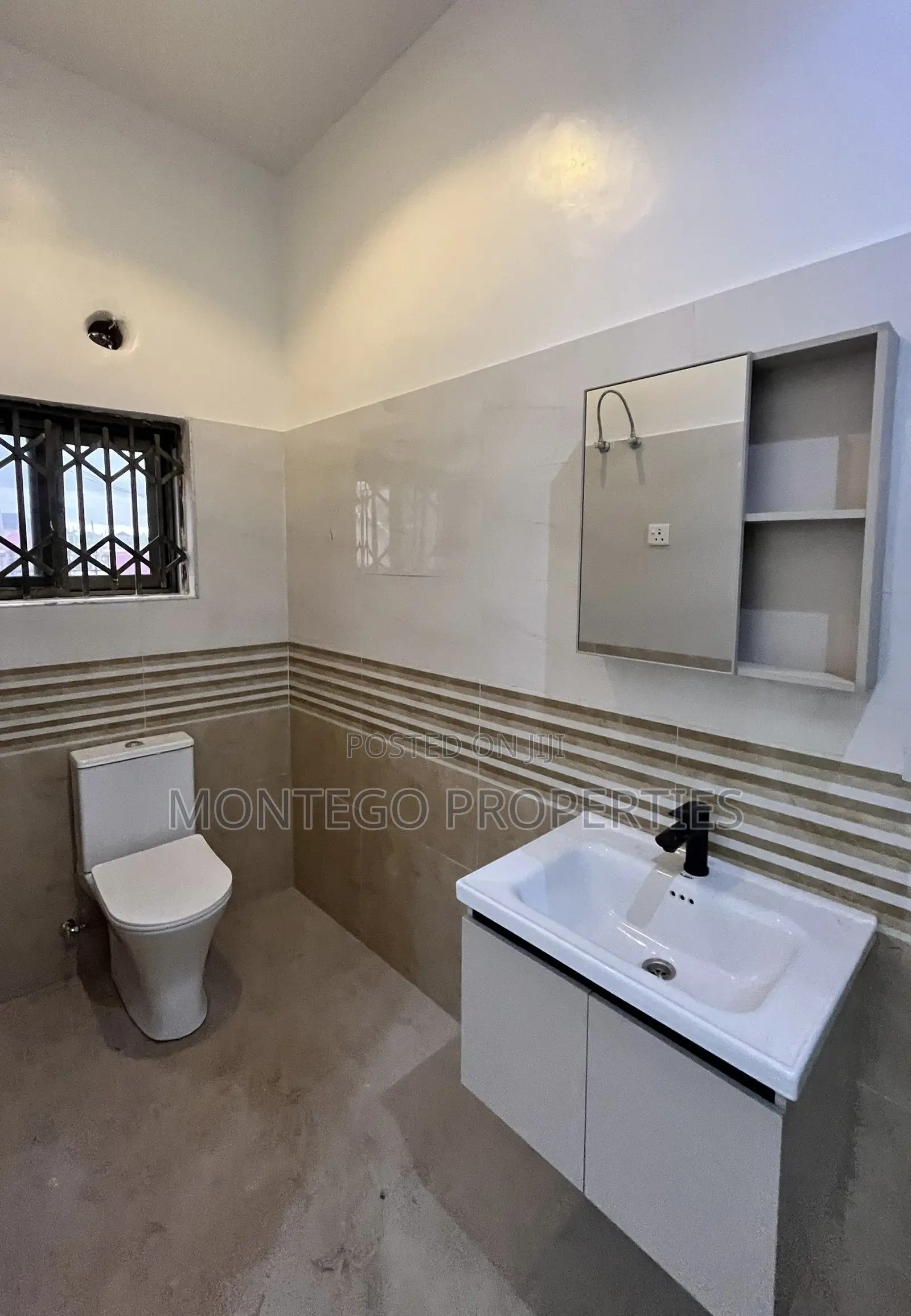 2bdrm Apartment in East Legon, American House for sale