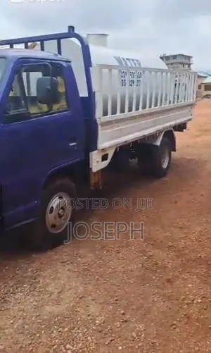 Izuzu Truck With 20 Drums Tank