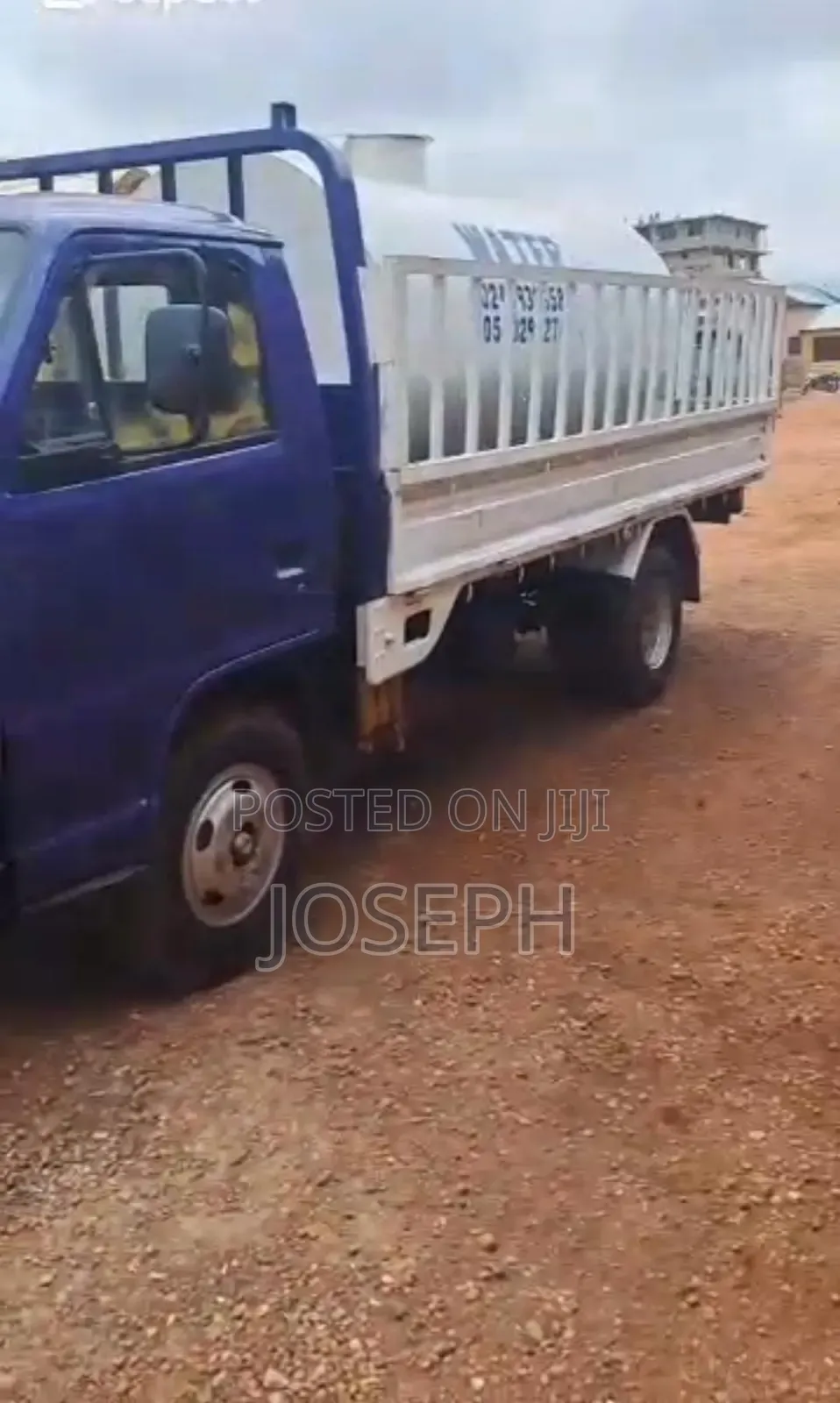 Izuzu Truck With 20 Drums Tank