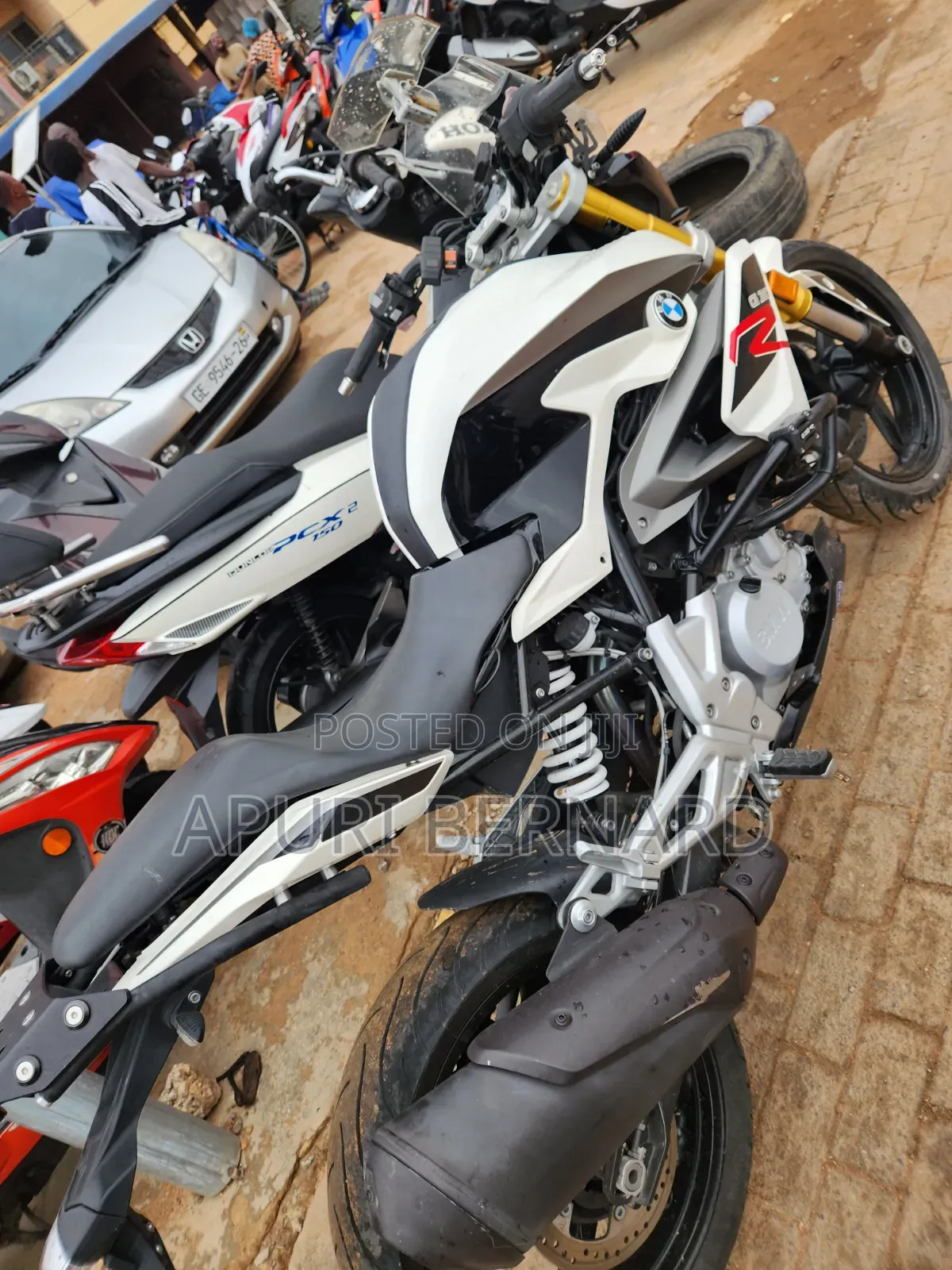 BMW G 310 R 2024 White