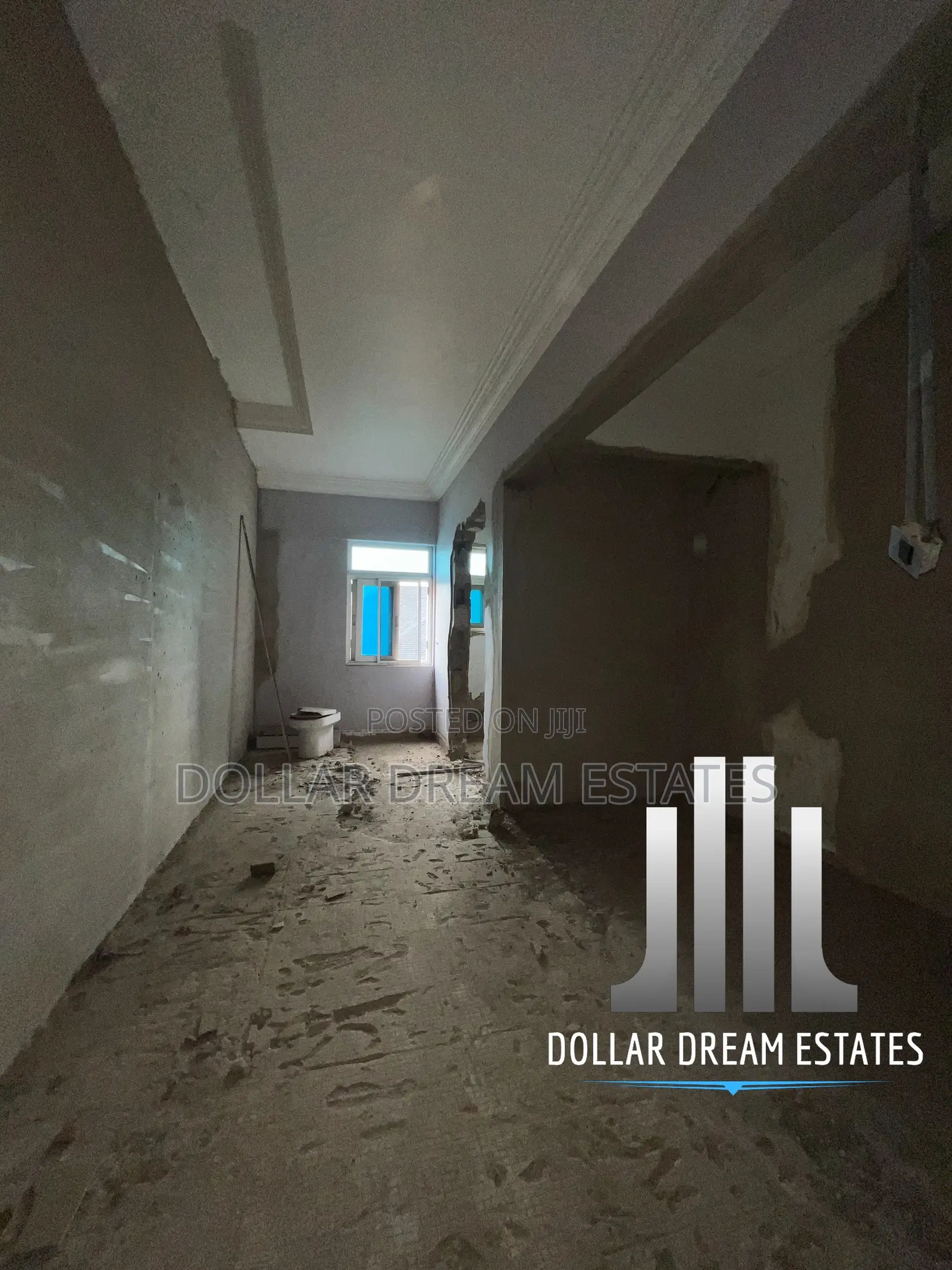 13 Bedroom Hostel on Sale