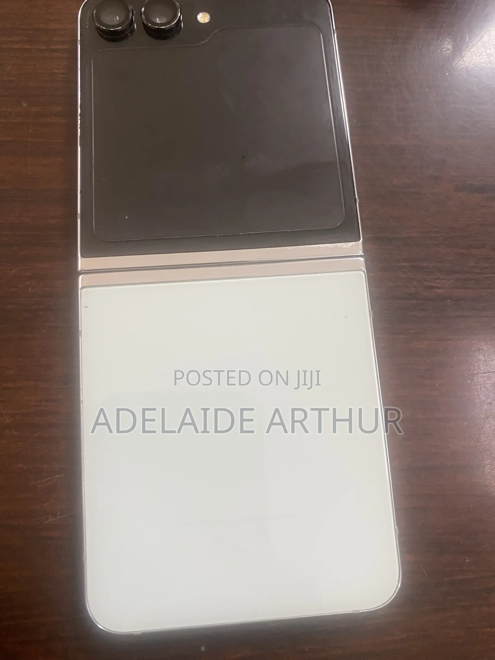 Samsung Galaxy Z Flip5 256 GB Gold