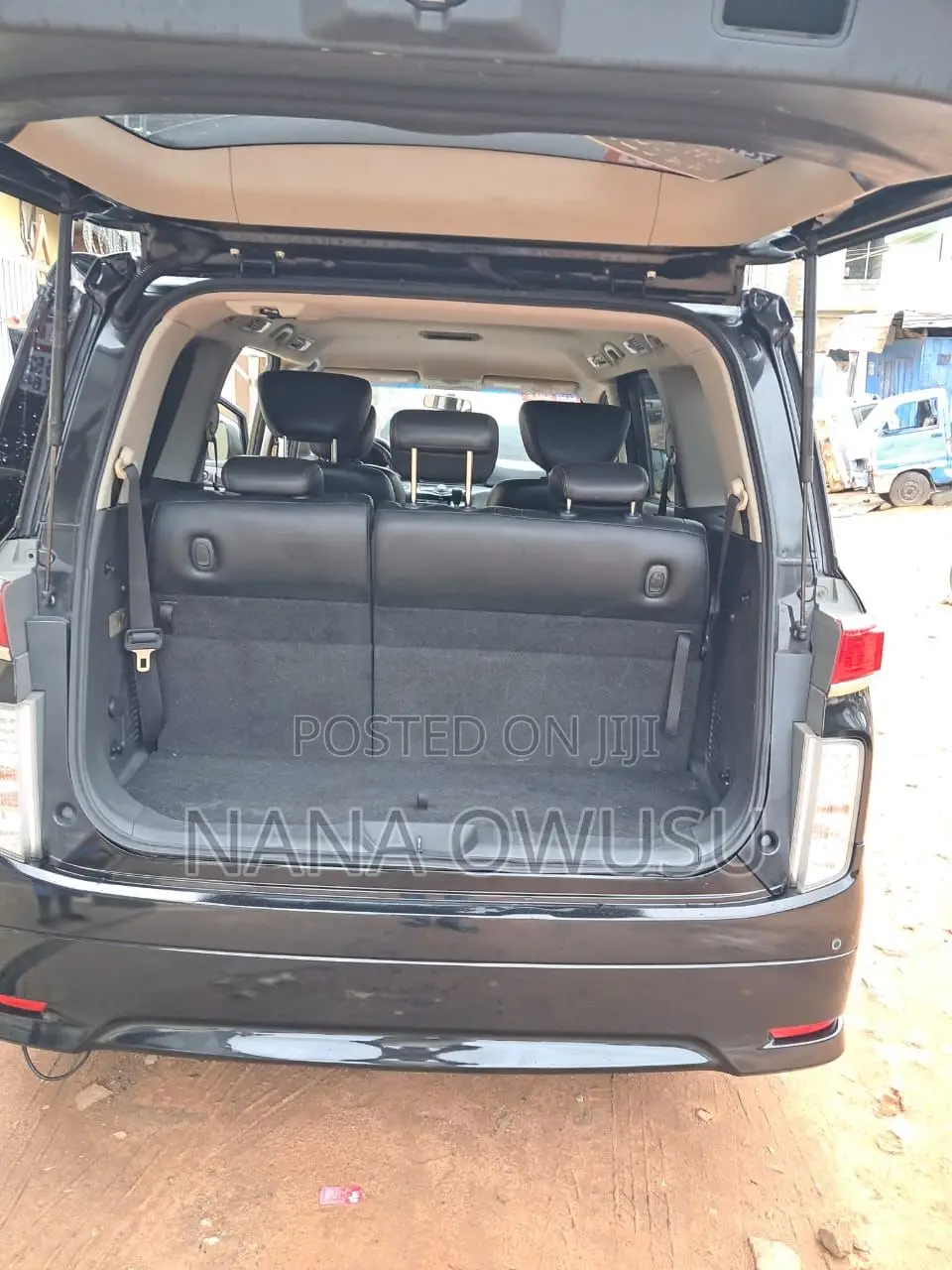 Nissan Elgrand SV Premium 2014 Black