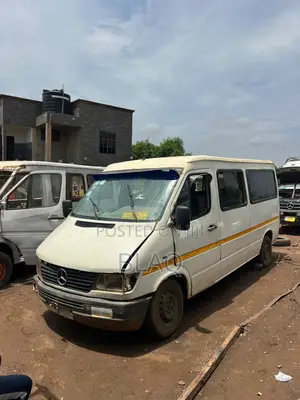 Mercedes-Benz Sprinter 2012 White