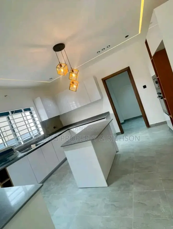 Furnished 4bdrm House in Nyanyano for rent