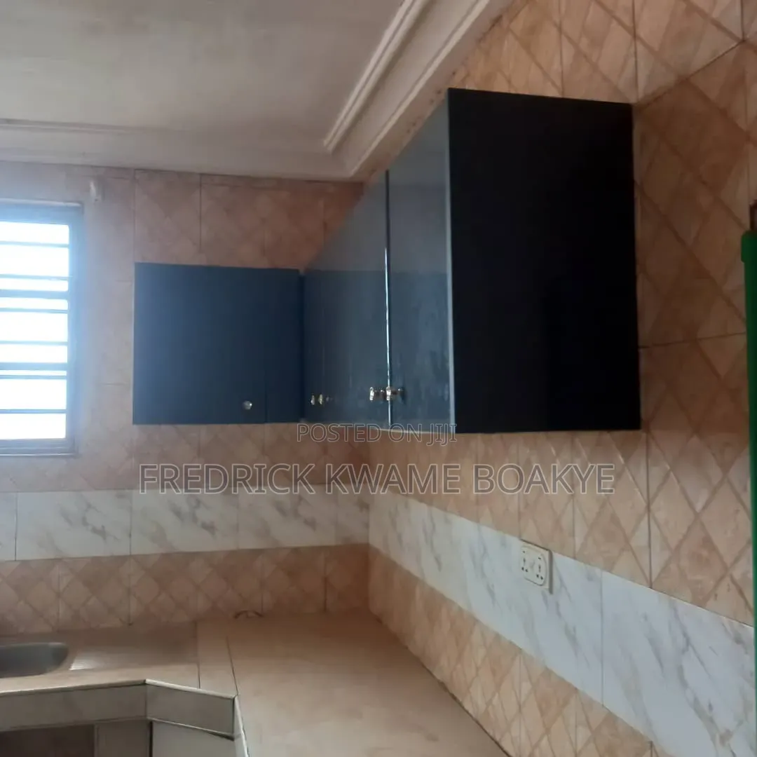 4bdrm Apartment in Brother K Estate, Kumasi Metropolitan for rent