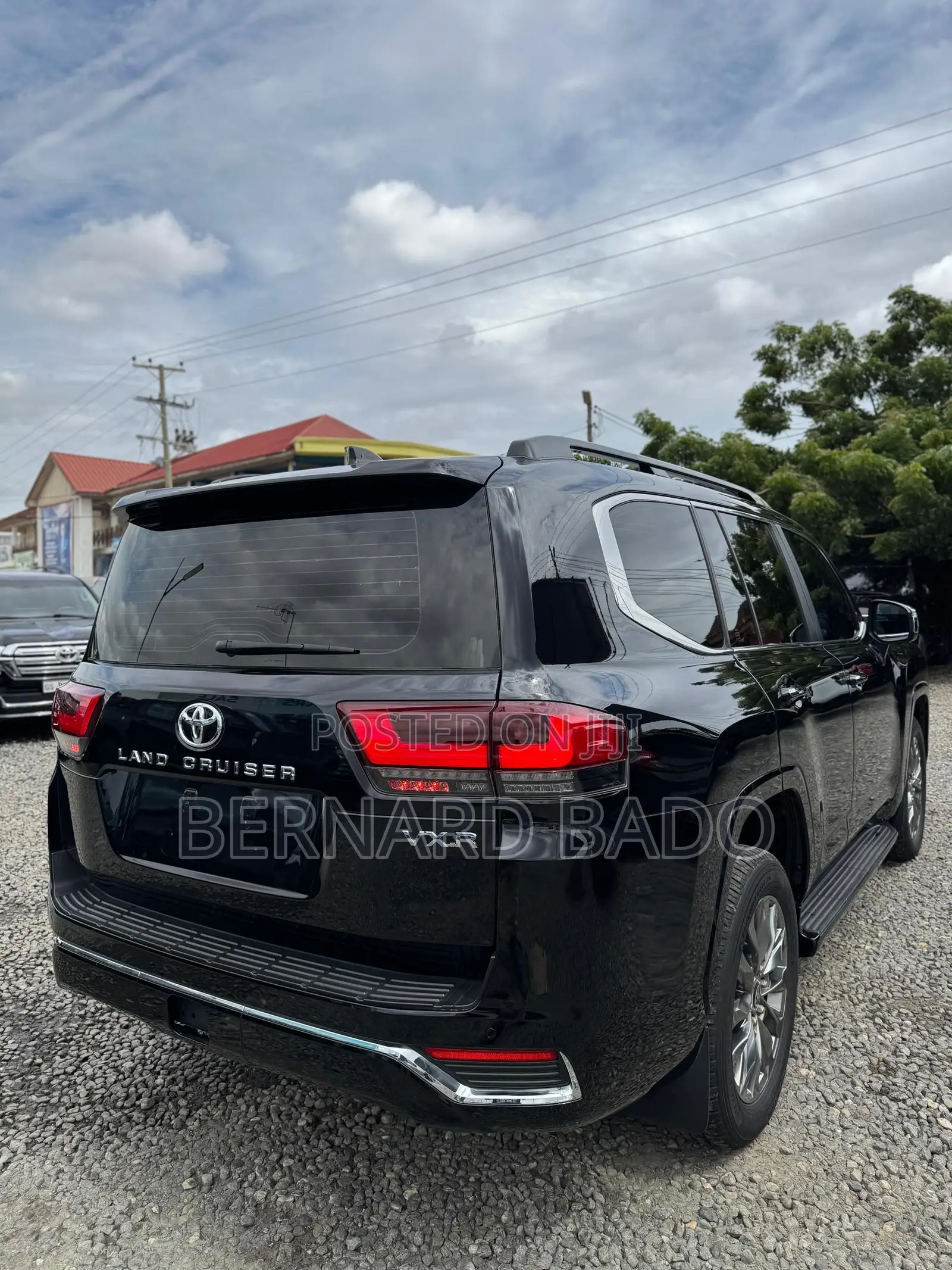 New Toyota Land Cruiser LC300 2025 Black