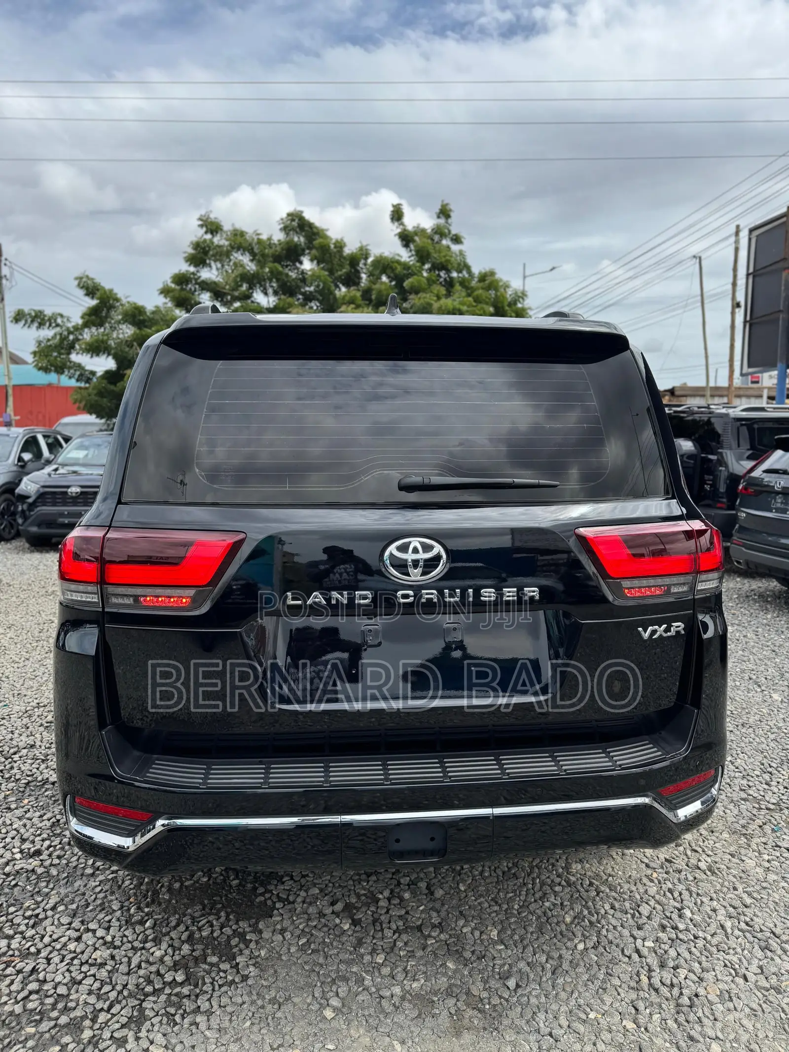 New Toyota Land Cruiser LC300 2025 Black