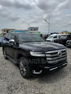 New Toyota Land Cruiser LC300 2025 Black