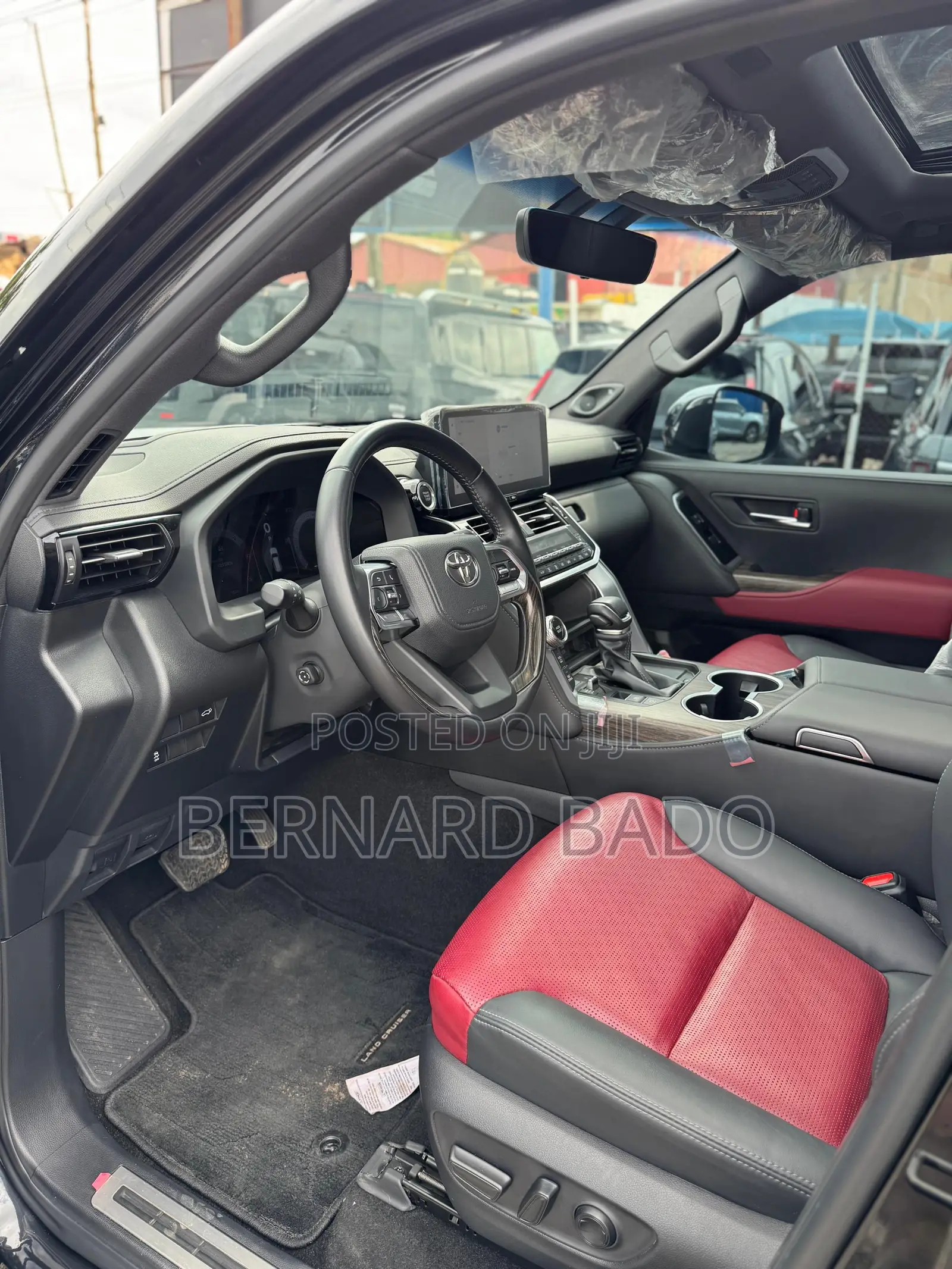 New Toyota Land Cruiser LC300 2025 Black