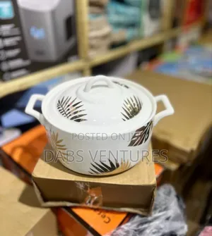 Luxury Ceramic Serving Bowl With Lid