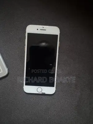 Apple iPhone 7 32 GB