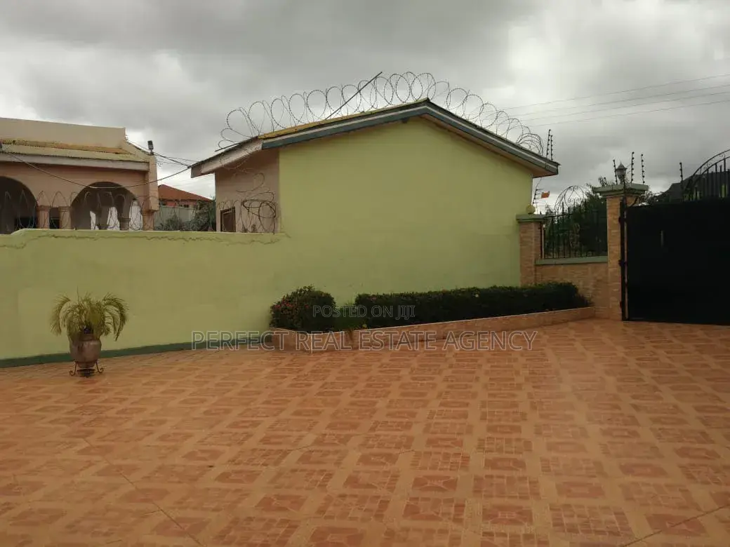 Furnished 4bdrm House in Brofoyedu, Kumasi Metropolitan for rent