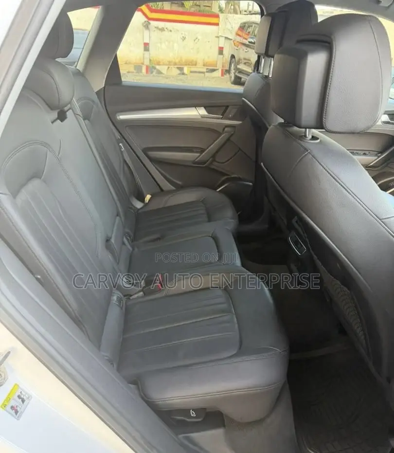 Audi Q5 45 Premium AWD quattro 2020 White